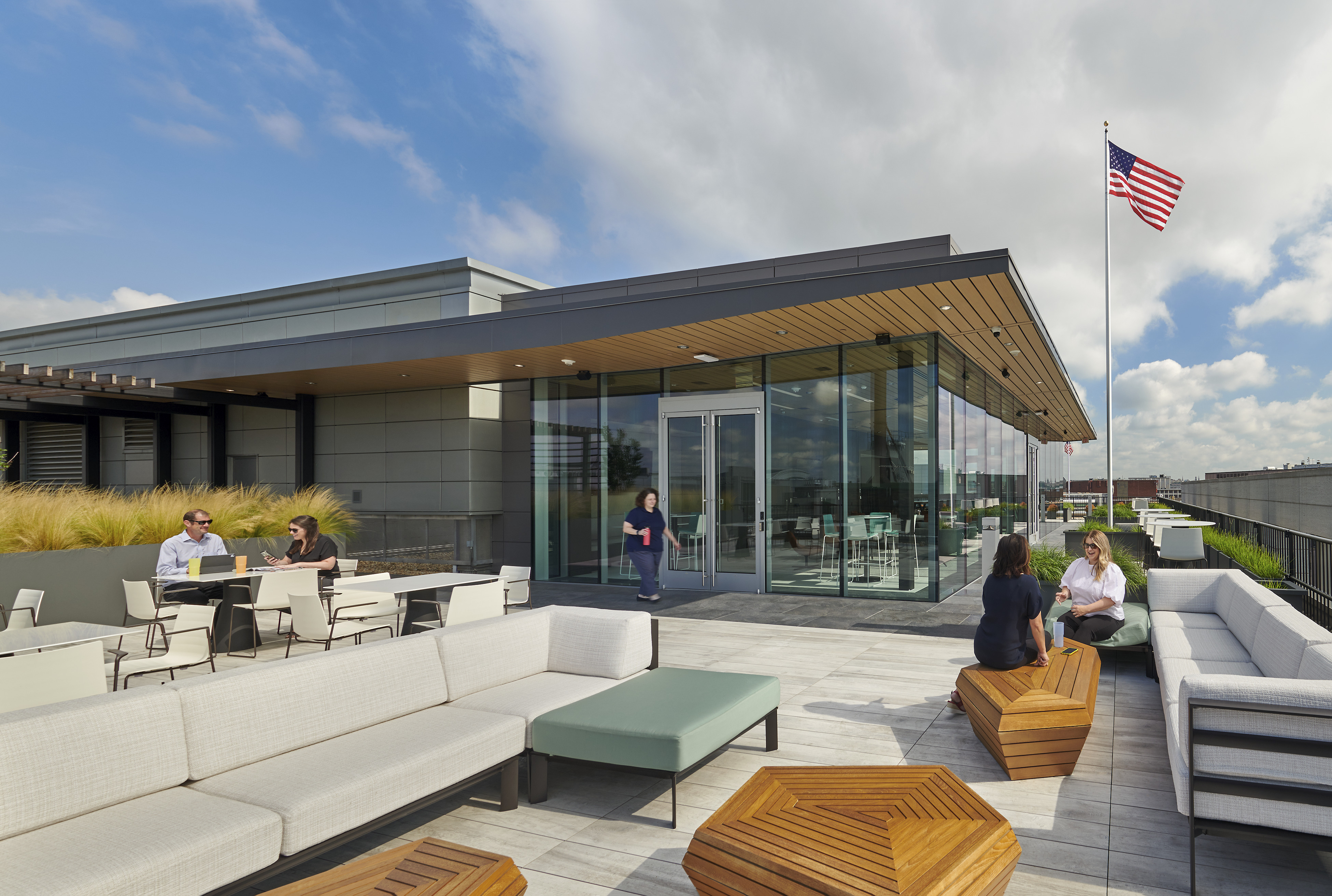 1700 K Street NW Rooftop Amenity | SmithGroup