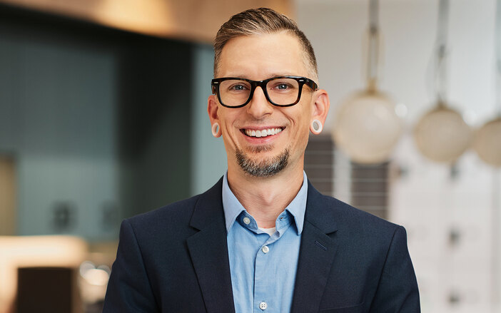 Nathan Mills Headshot 