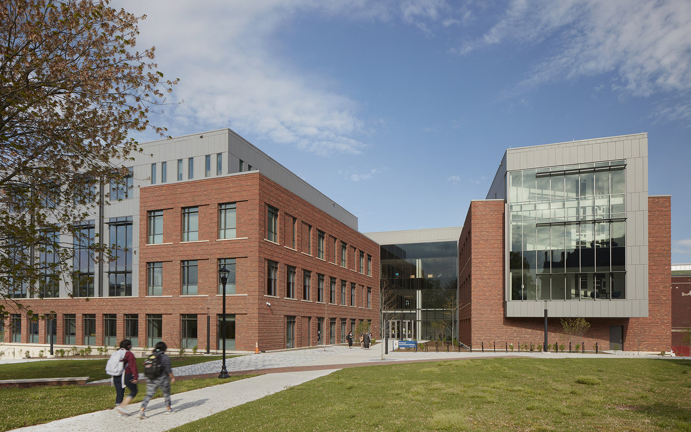 UNC Greensboro Nursing & Instructional Building | SmithGroup