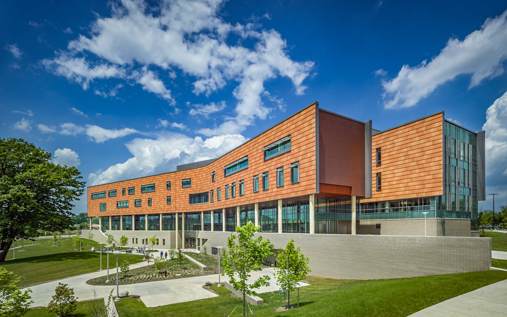 Здание здоровье. • Здоровое здание (healthy building);. NTU University Health service building. Oakland University. Health building picture.